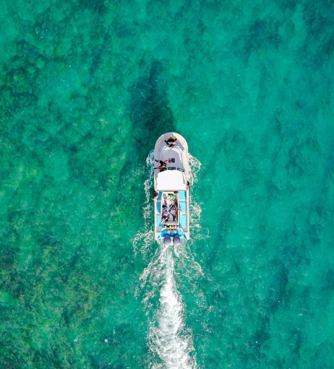 A top down view of a boat off the coast of Kailua