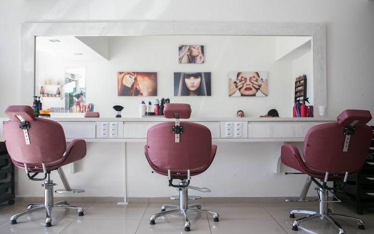 Beauty Salon Blues: How to Become More Competitive