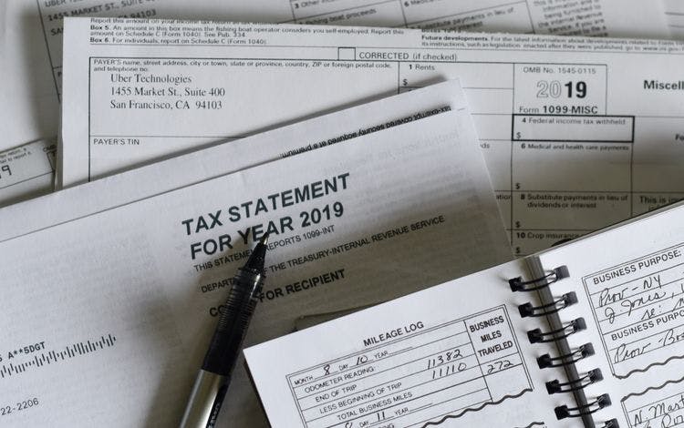 If You Aren't Filing Taxes on the 15th You Can File an Extension